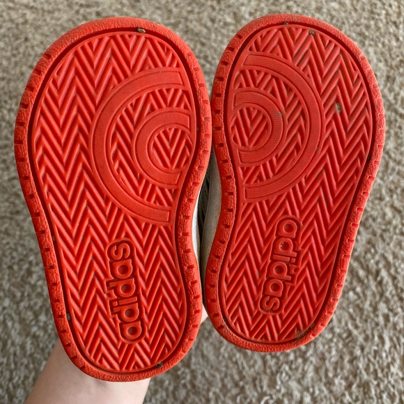 Adidas Velcro Sneaker Tennis Shoes Toddler Size 5 - Picture 3 of 7